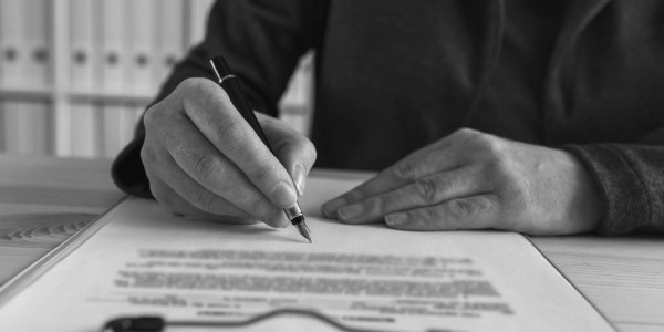 Derecho Mercantil / Abogados Mercantilistas Mataró · Asesoramiento Contratación y Reclamación de Pólizas de Seguro Comercial