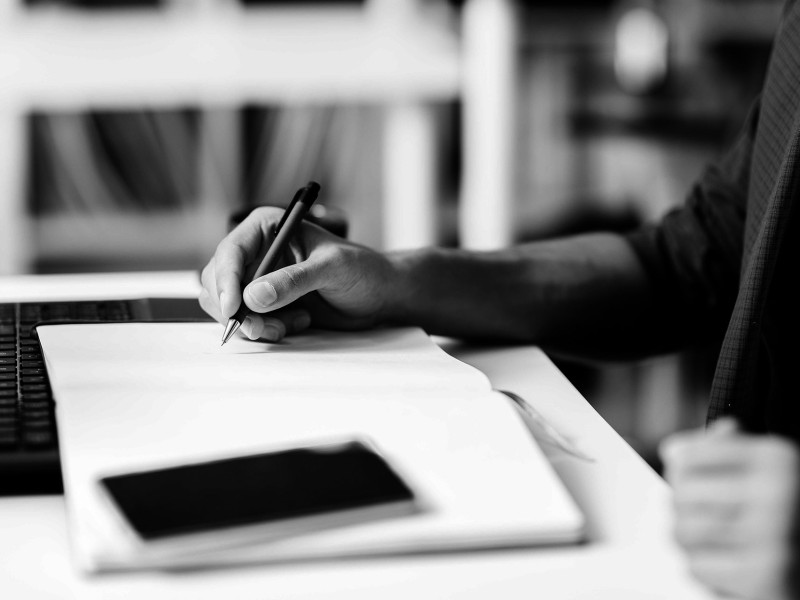 VKL Abogados · Representación Legal